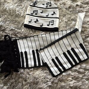 Musical Note Kids Beanie and Scarf Set - Black and White
